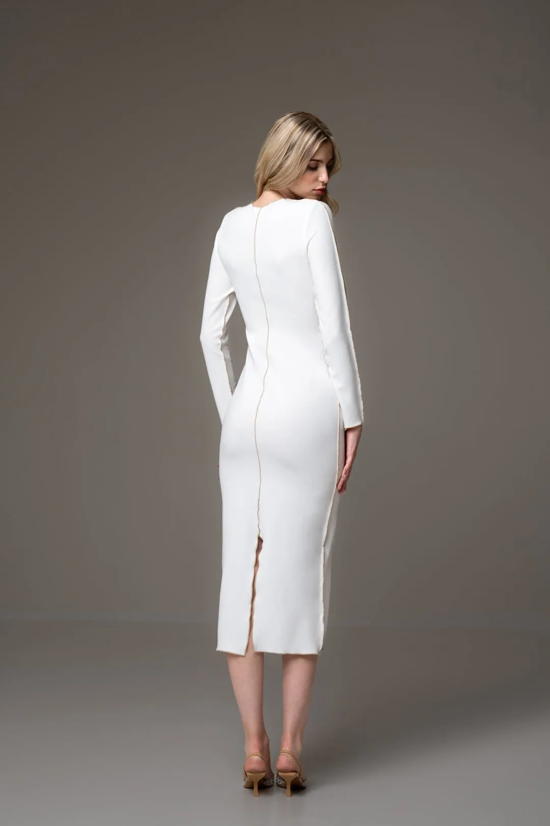CONTRAST OVERLOCKING DETAIL DRESS