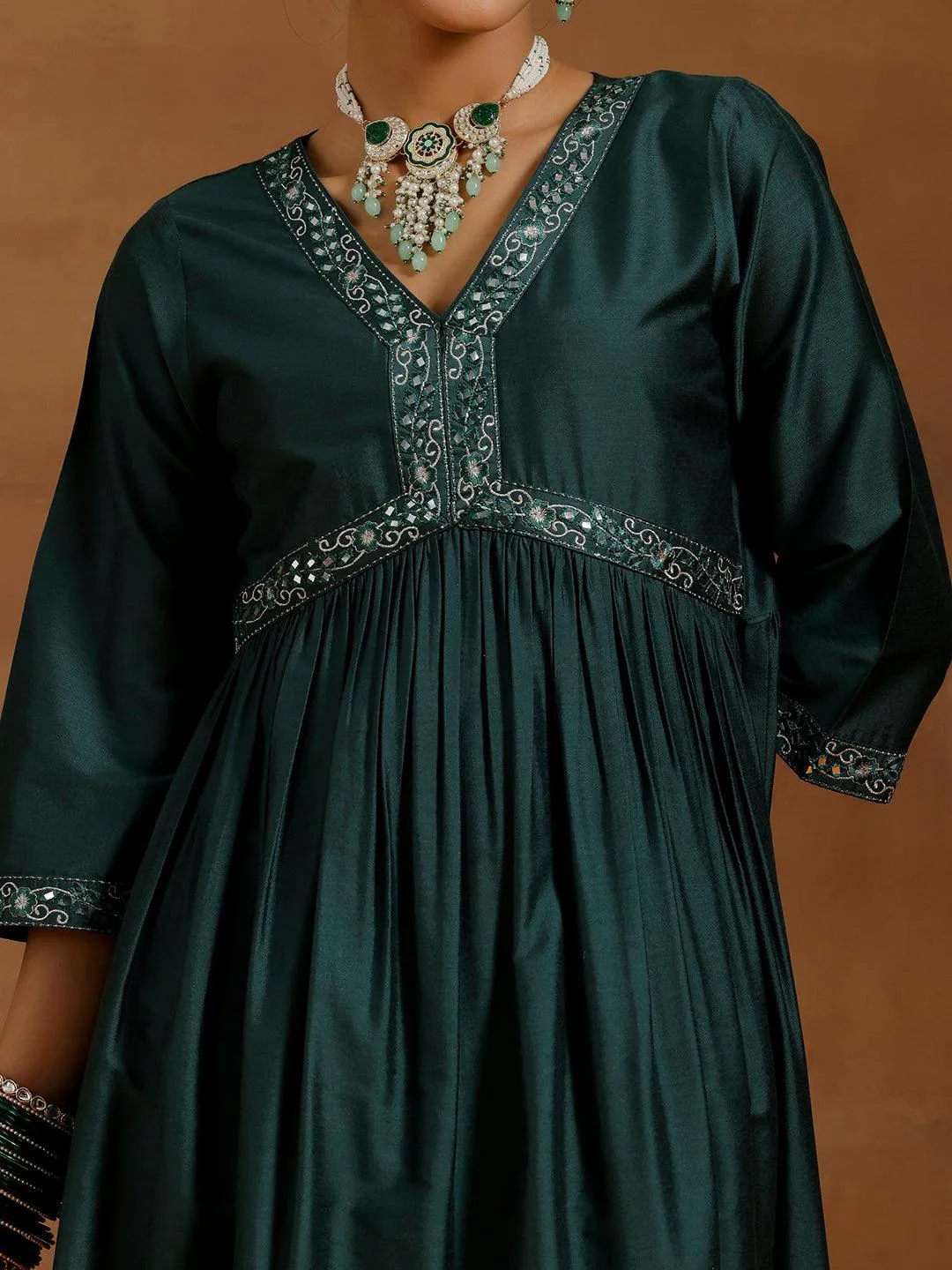 Green Solid Silk Blend A-Line Kurta With Trousers & Dupatta