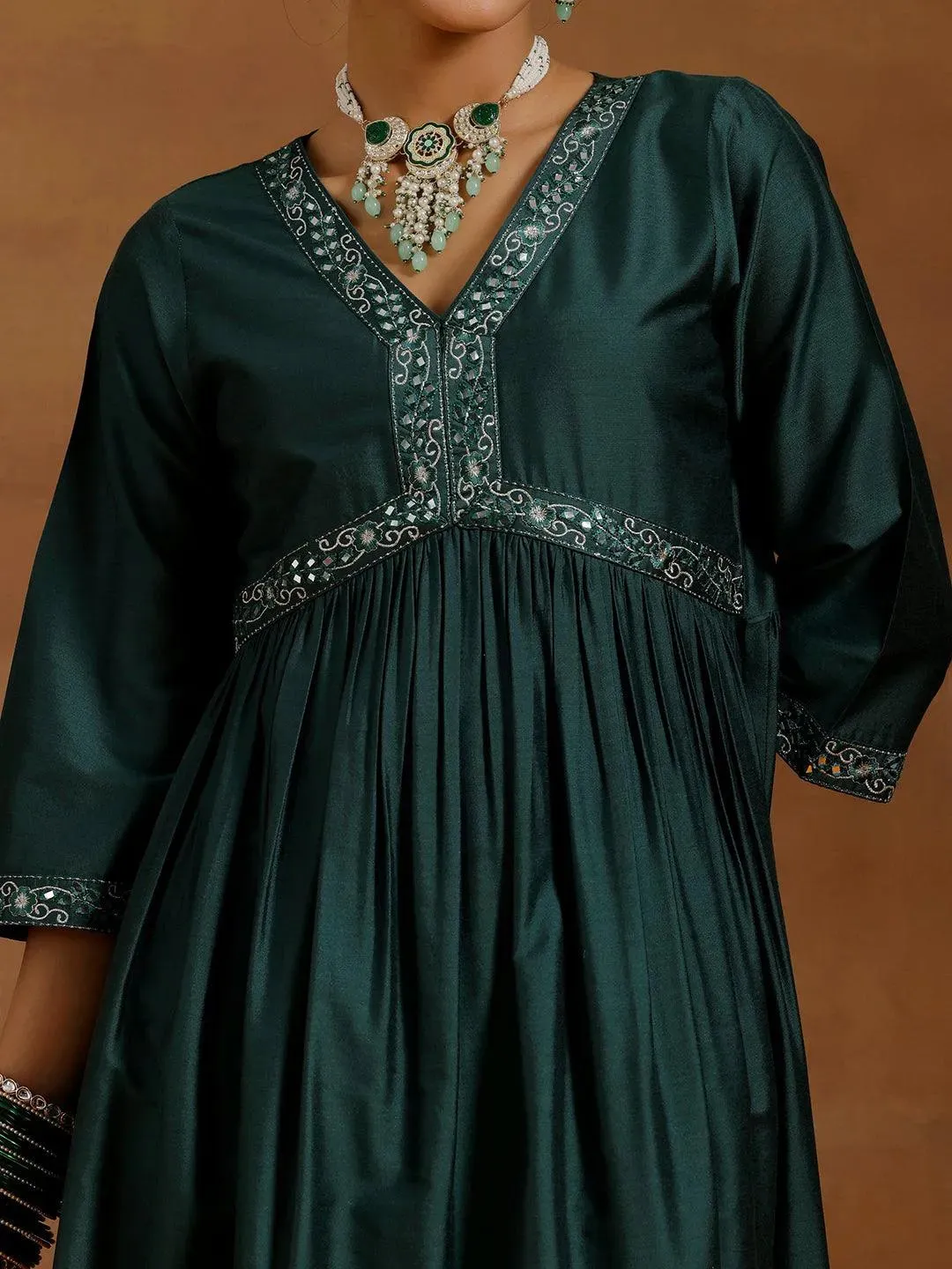 Green Solid Silk Blend A-Line Kurta With Trousers & Dupatta